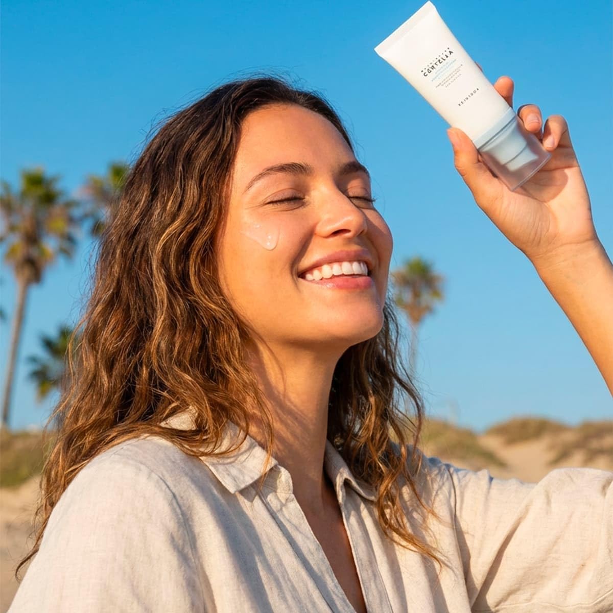 SKIN1004 Madagascar Centella Hyalu-Cica Water-Fit Sun Serum SPF50+ (50ml)