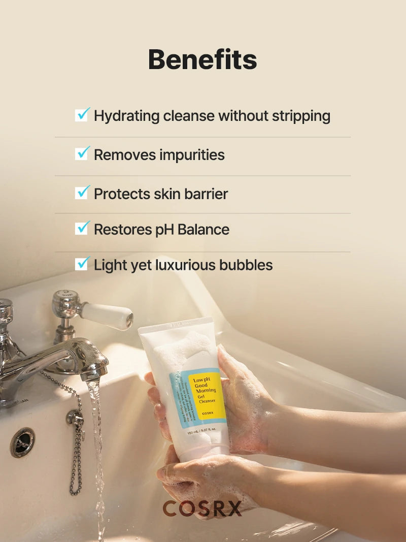 COSRX Low pH Good Morning Gel Cleanser lather